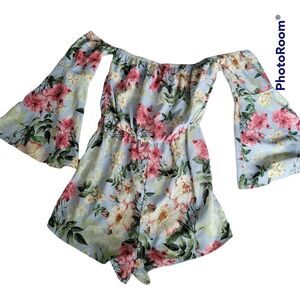 Blue blush Floral Romper Romantic Size M